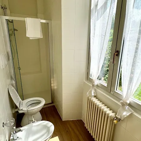 Axelparkcomo Apartment
